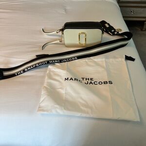 Marc Jacob’s snapshot bag